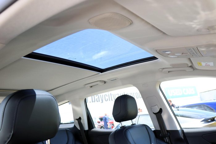 2024 Mahindra XUV700 AX7L Black Edition Napoli Black