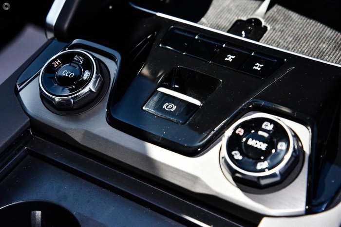 2025 LDV D90 Executive