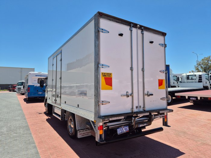 2019 Isuzu Trucks FSD 140/120-260 AUTO 8 Pallet Freezer