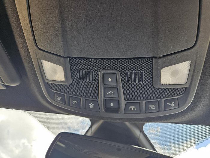 2022 Ford Everest Titanium