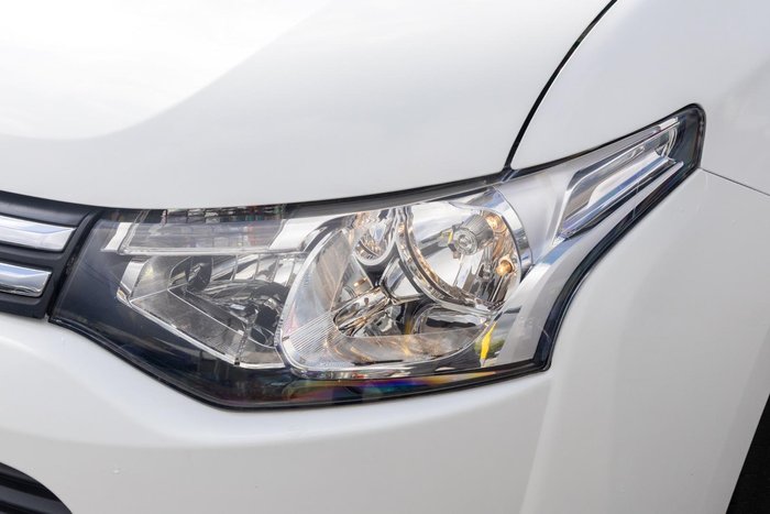 2013 Mitsubishi Outlander ES