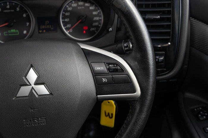 2013 Mitsubishi Outlander ES