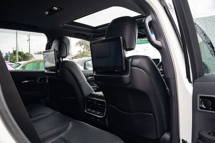 2024 Toyota Landcruiser Sahara ZX