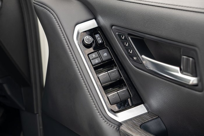 2024 Toyota Landcruiser Sahara ZX