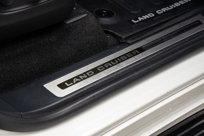 2024 Toyota Landcruiser Sahara ZX