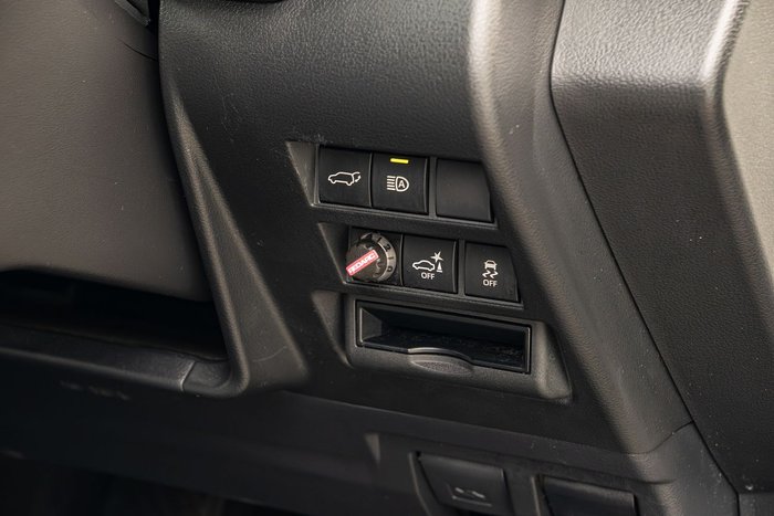 2024 Toyota Landcruiser Sahara ZX