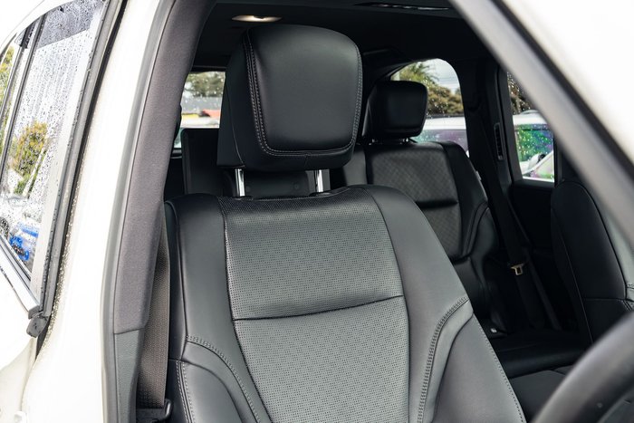 2024 Toyota Landcruiser Sahara ZX