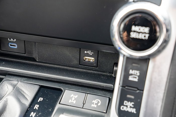 2024 Toyota Landcruiser Sahara ZX