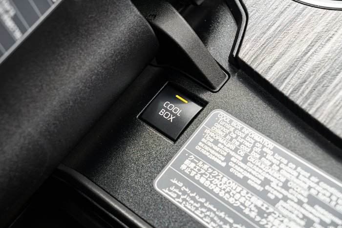 2024 Toyota Landcruiser Sahara ZX