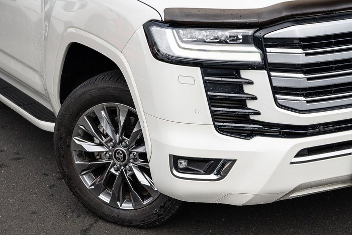 2024 Toyota Landcruiser Sahara ZX