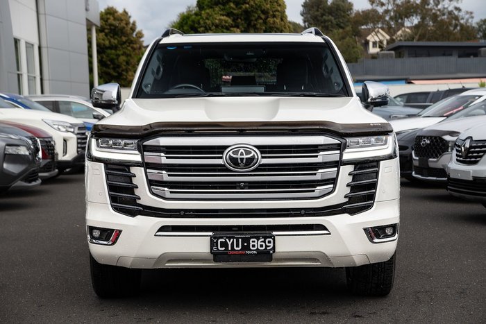 2024 Toyota Landcruiser Sahara ZX