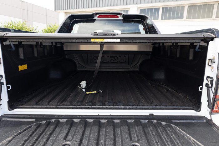 2025 Isuzu D-MAX X-TERRAIN