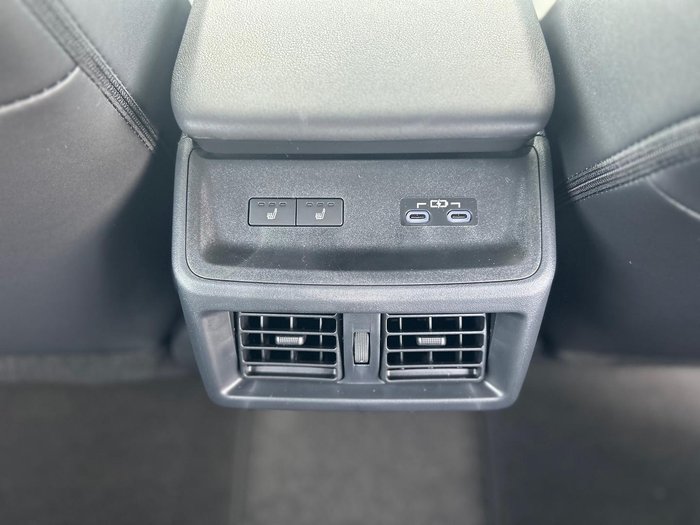 2025 Subaru Solterra AWD Touring