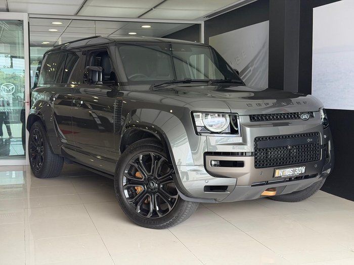 2025 Land Rover Defender 110 P635 OCTA Edition One