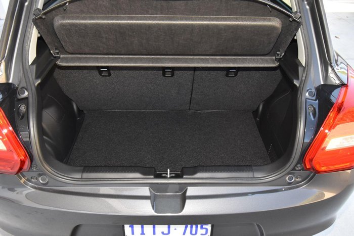 2017 Suzuki Swift GL Navigator