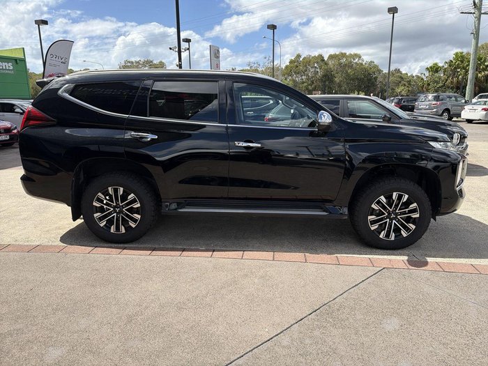 2022 Mitsubishi Pajero Sport Exceed