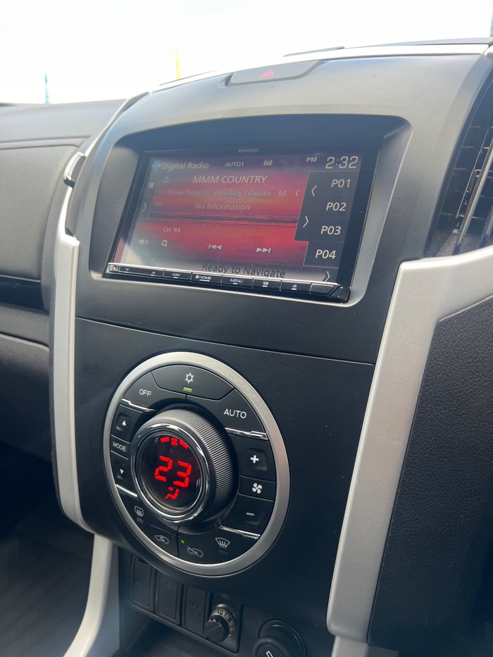 2020 Isuzu MU-X Onyx Edition