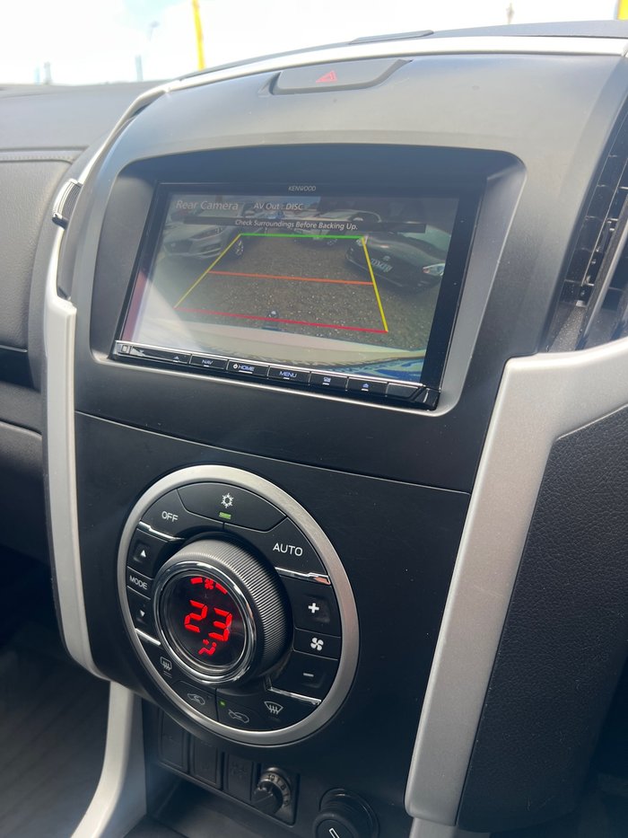 2020 Isuzu MU-X Onyx Edition