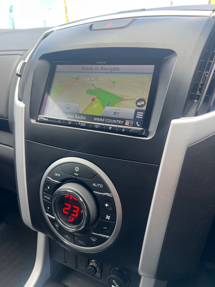 2020 Isuzu MU-X Onyx Edition