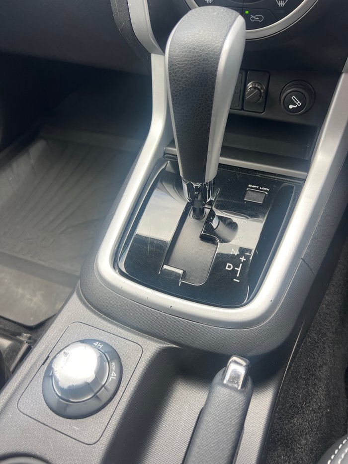 2020 Isuzu MU-X Onyx Edition