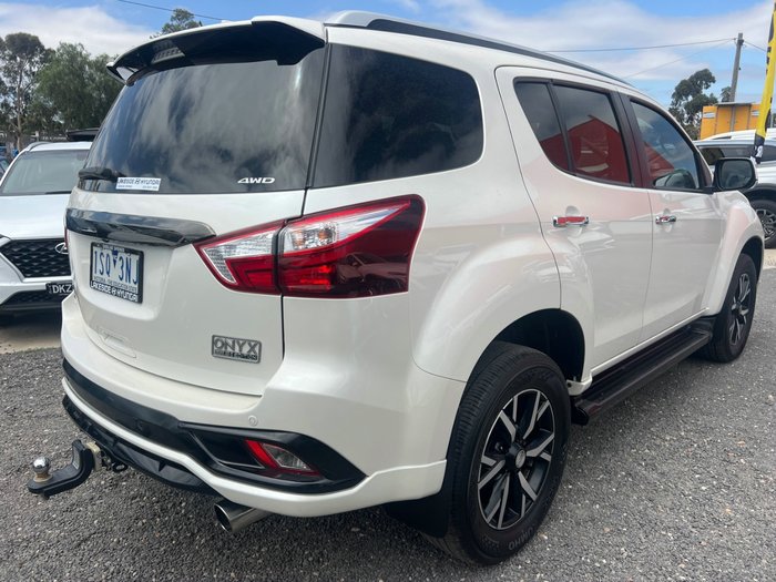 2020 Isuzu MU-X Onyx Edition