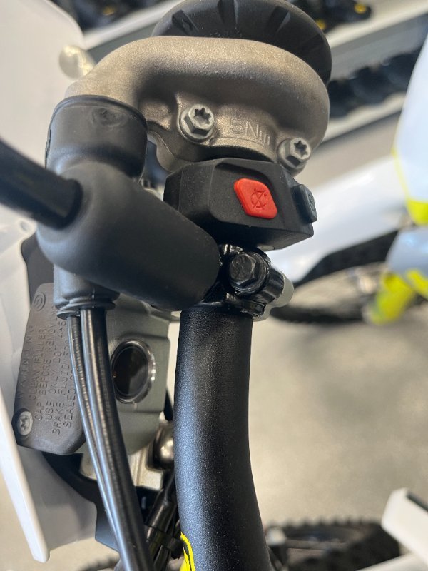 2025 HUSQVARNA FE450 NEBULA WHITE