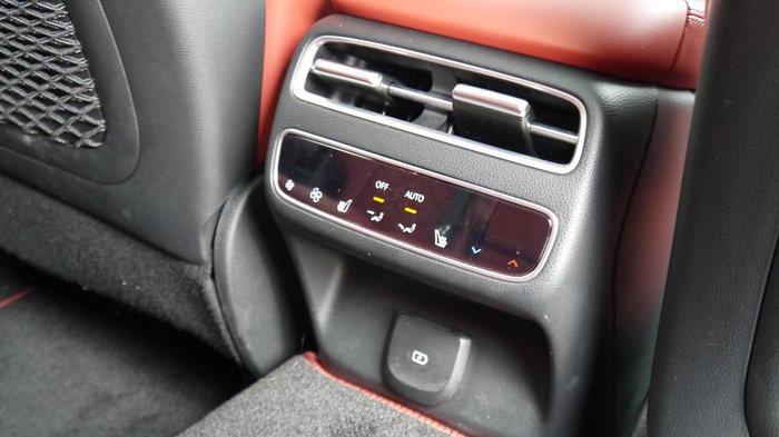 2024 Genesis GV70 3.5T SIGNATURE SPORT