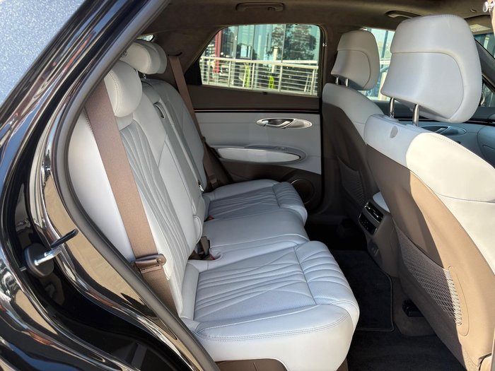 2024 Genesis GV70 3.5T SIGNATURE