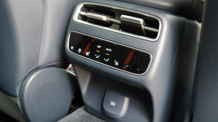 2025 Genesis GV70 2.5T SIGNATURE SPORT