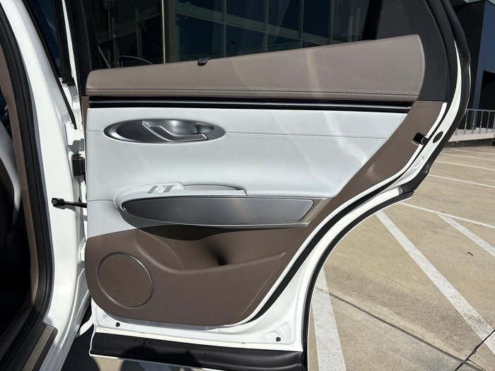 2024 Genesis GV70 2.5T ADVANCED