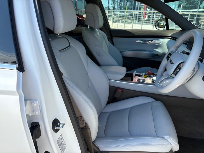 2024 Genesis GV70 2.5T ADVANCED