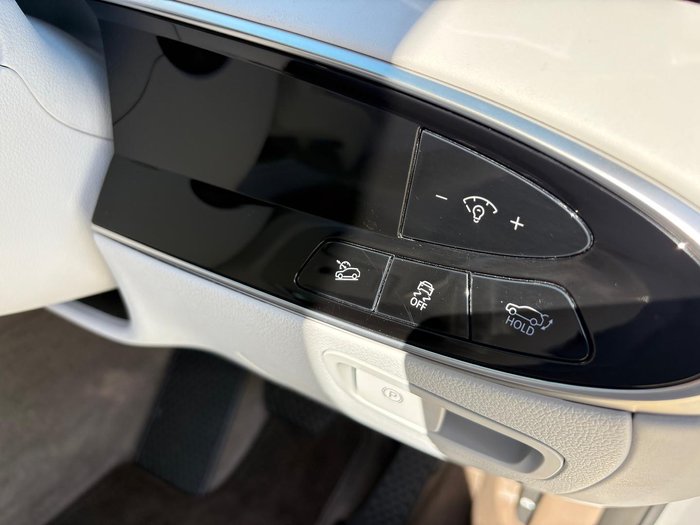 2024 Genesis GV70 2.5T ADVANCED