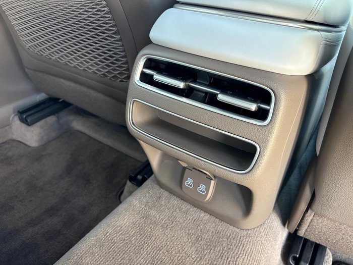 2024 Genesis GV70 2.5T ADVANCED