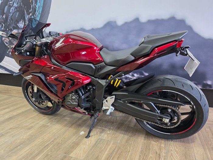 2021 Honda CBR650R RED