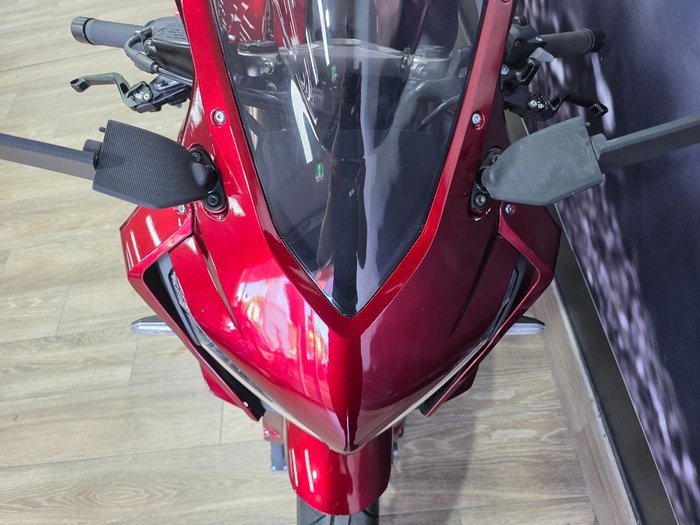 2021 Honda CBR650R RED