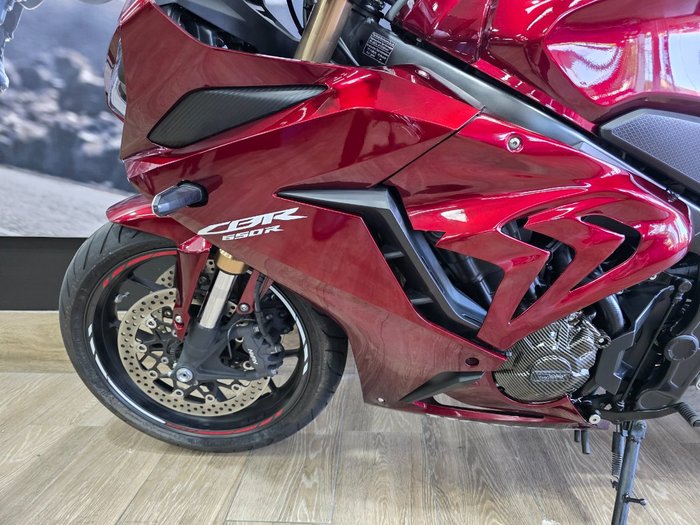 2021 Honda CBR650R RED
