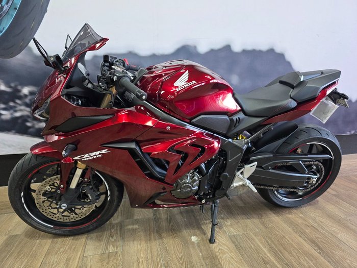 2021 Honda CBR650R RED