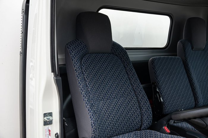 2022 Isuzu N Series NNR 45-150