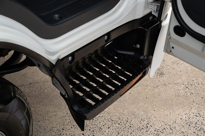 2022 Isuzu N Series NNR 45-150