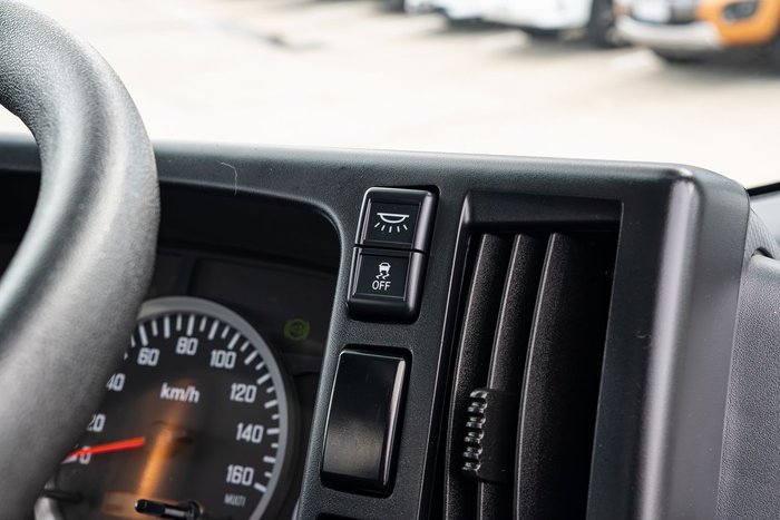 2022 Isuzu N Series NNR 45-150