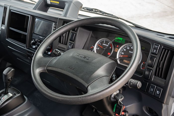 2022 Isuzu N Series NNR 45-150