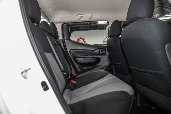 2021 Mitsubishi Triton GLX MR MY21 4X4 Dual Range White