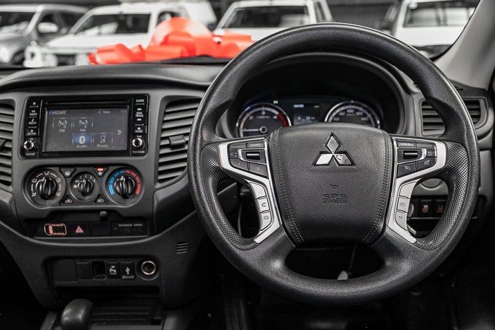 2021 Mitsubishi Triton GLX MR MY21 4X4 Dual Range White