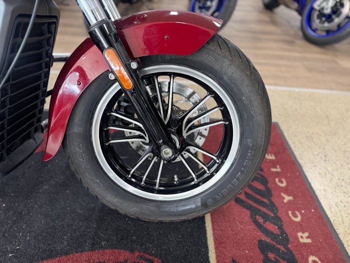 2018 Indian SCOUT BOBBER RED MAROON