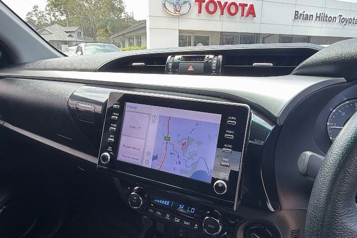 2020 Toyota Hilux SR5