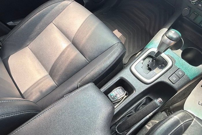 2020 Toyota Hilux SR5