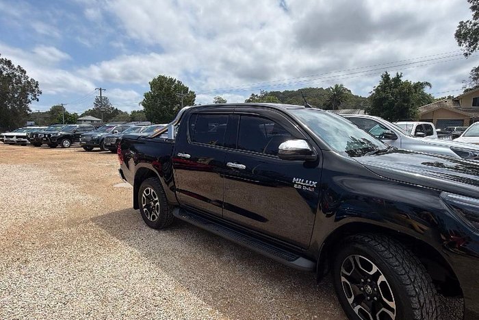 2020 Toyota Hilux SR5