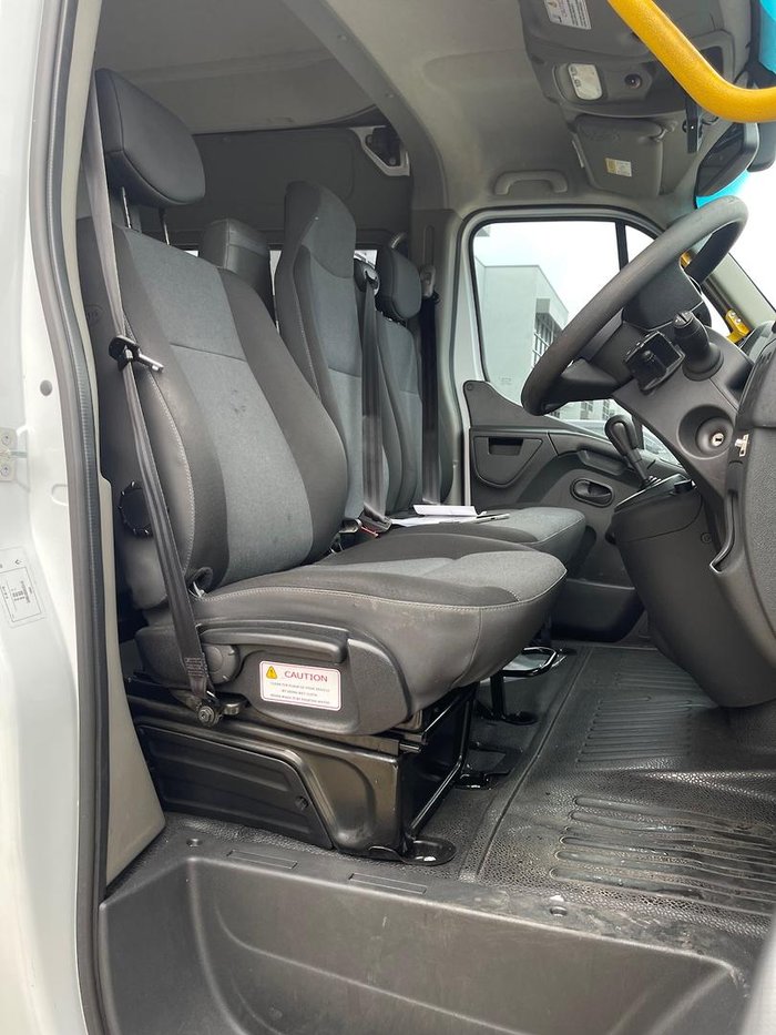 2019 Renault Master X62 Glacier White