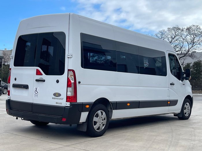 2019 Renault Master X62 Glacier White