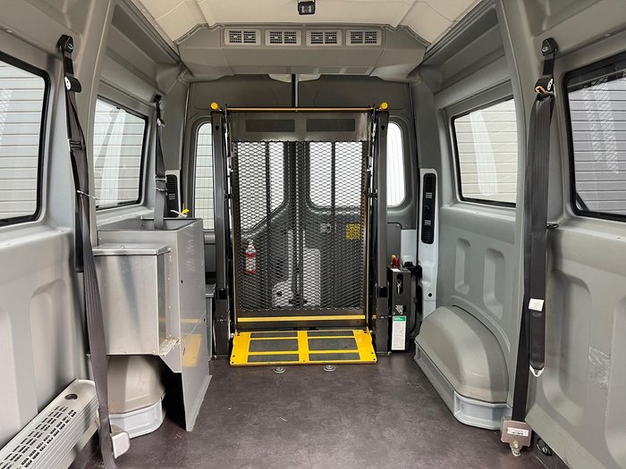 2019 Renault Master X62 Glacier White